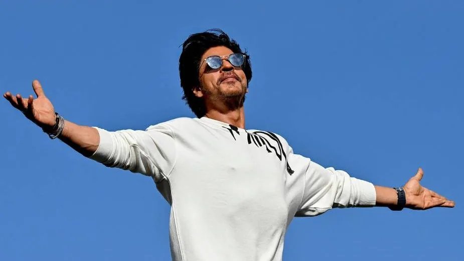 1730867802_Shah-rukh-khan.jpg